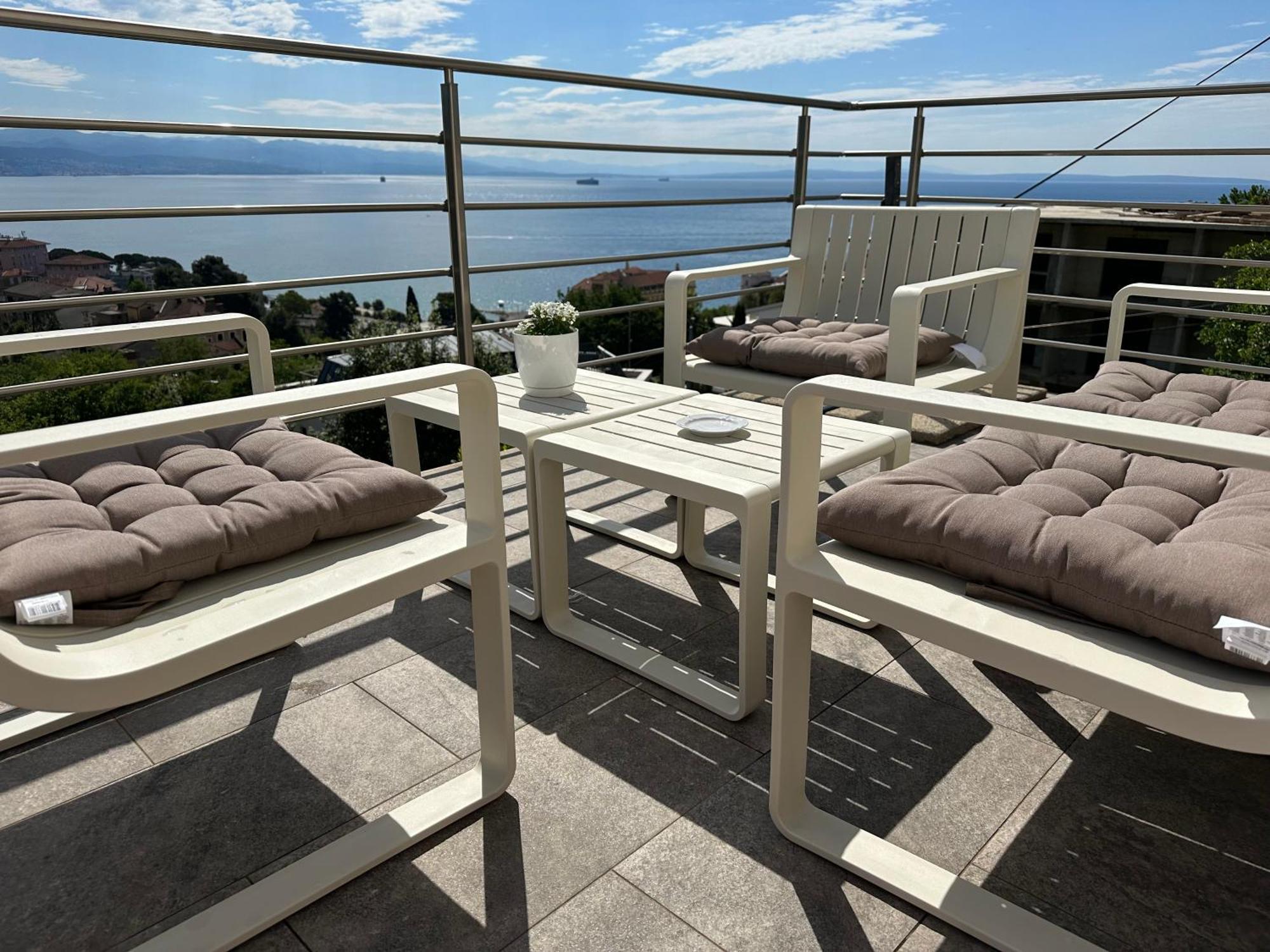 Vacation Home Lucija Slatina  Extérieur photo